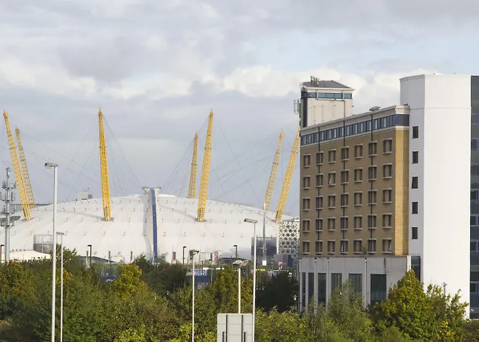 Holiday Inn Express London Greenwich By IhgAirport Hotel